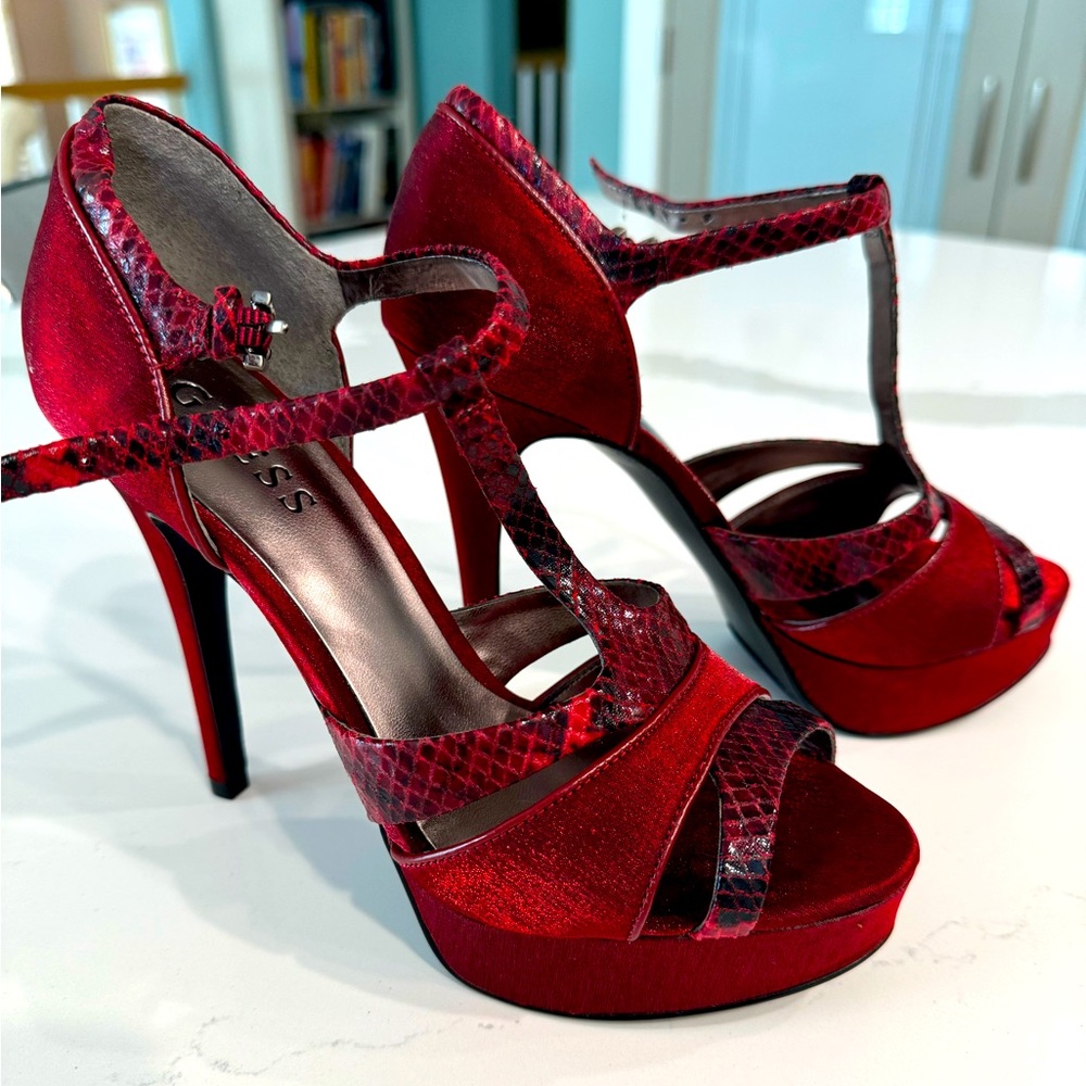 Stunning Guess heels/sandals. Size 6.5M